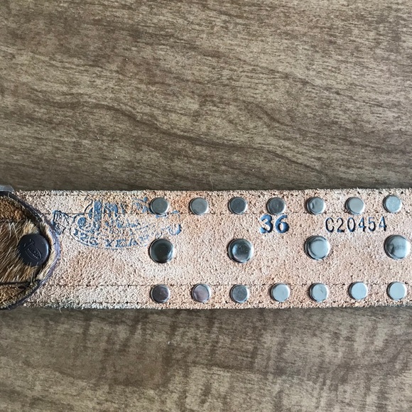 Justin Hair on Belt - Picture 2 of 7